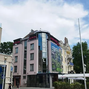 Family Opera Plaza- Former וארנה